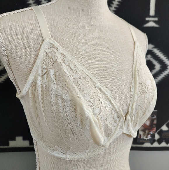 🪶 Vintage GUC Wacoal Brand Intimates Ladie's Unlined Lace Underwire Bra, 34D - Picture 4 of 11